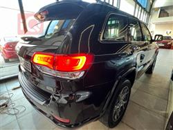 جیپ گراند شیرۆکی